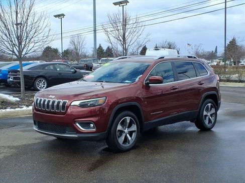 Certified 2019 Jeep Cherokee Limited image 1