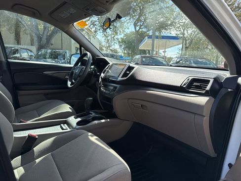 Used 2016 Honda Pilot EX image 20