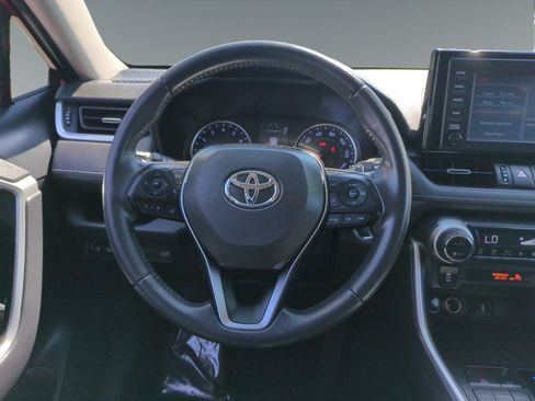 Used 2019 Toyota RAV4 XLE Premium w/ Carpet Mat Package FWD image 12