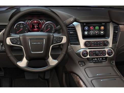 Used 2015 GMC Yukon Denali w/ Open Road Package AWD/4WD image 4