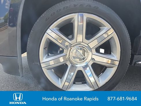 Used 2019 Cadillac Escalade Luxury RWD image 9