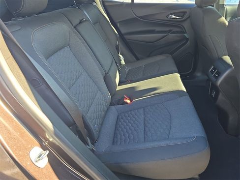 Used 2020 Chevrolet Equinox LT image 28