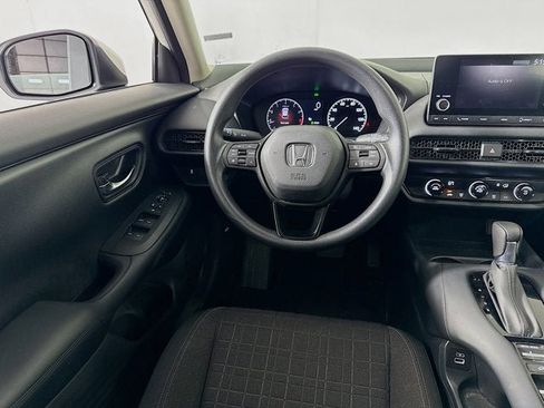 Used 2023 Honda HR-V LX image 21