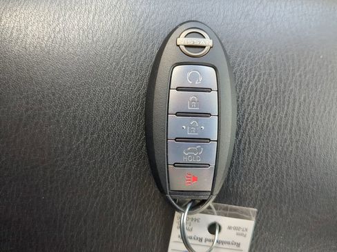 Used 2021 Nissan Armada SL w/ Captain's Chairs Package image 35