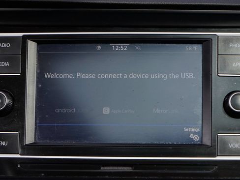 Used 2022 Volkswagen Jetta SE FWD image 28
