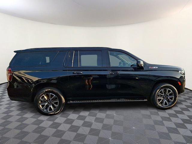 Certified 2023 Chevrolet Suburban Z71 w/ Luxury Package AWD/4WD image 7