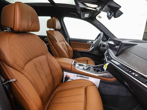 New 2026 BMW X7 xDrive40i w/ M Sport Package image 38