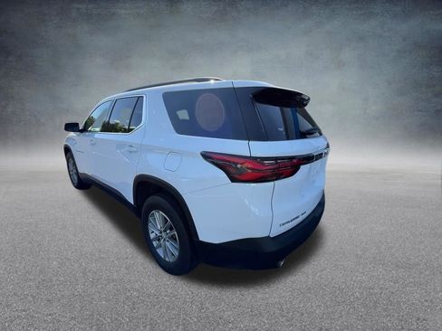 Used 2023 Chevrolet Traverse LT AWD/4WD image 9