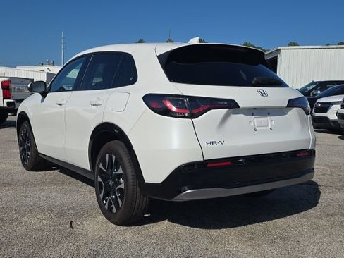 Used 2026 Honda HR-V EX-L image 3