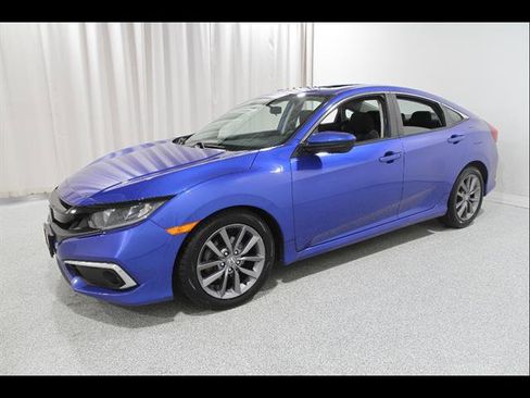 Used 2019 Honda Civic EX image 3