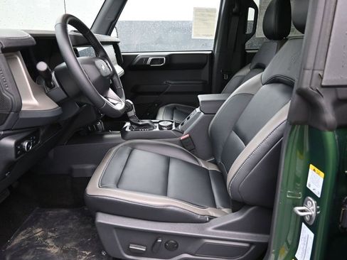 New 2025 Ford Bronco Outer Banks image 21