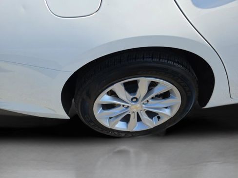 Used 2025 Chevrolet Malibu LT FWD image 32