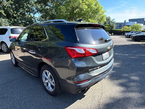 Used 2018 Chevrolet Equinox LT w/ LPO, Hit The Road Package FWD image 7