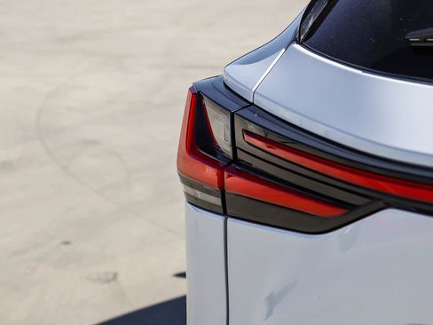 Certified 2025 Lexus NX 250 FWD w/ Premium Package image 11