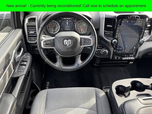 Used 2024 RAM 2500 Big Horn w/ Safety Group image 10