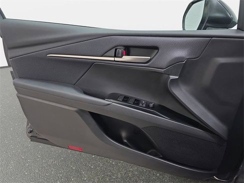 Certified 2025 Toyota Camry SE image 24