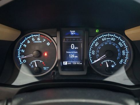 Used 2016 Toyota Tacoma TRD Off-Road w/ Towing Package AWD/4WD image 34