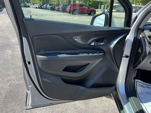 Used 2018 Buick Encore Sport Touring AWD/4WD image 16