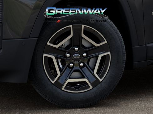 New 2026 Jeep Cherokee Laredo image 8