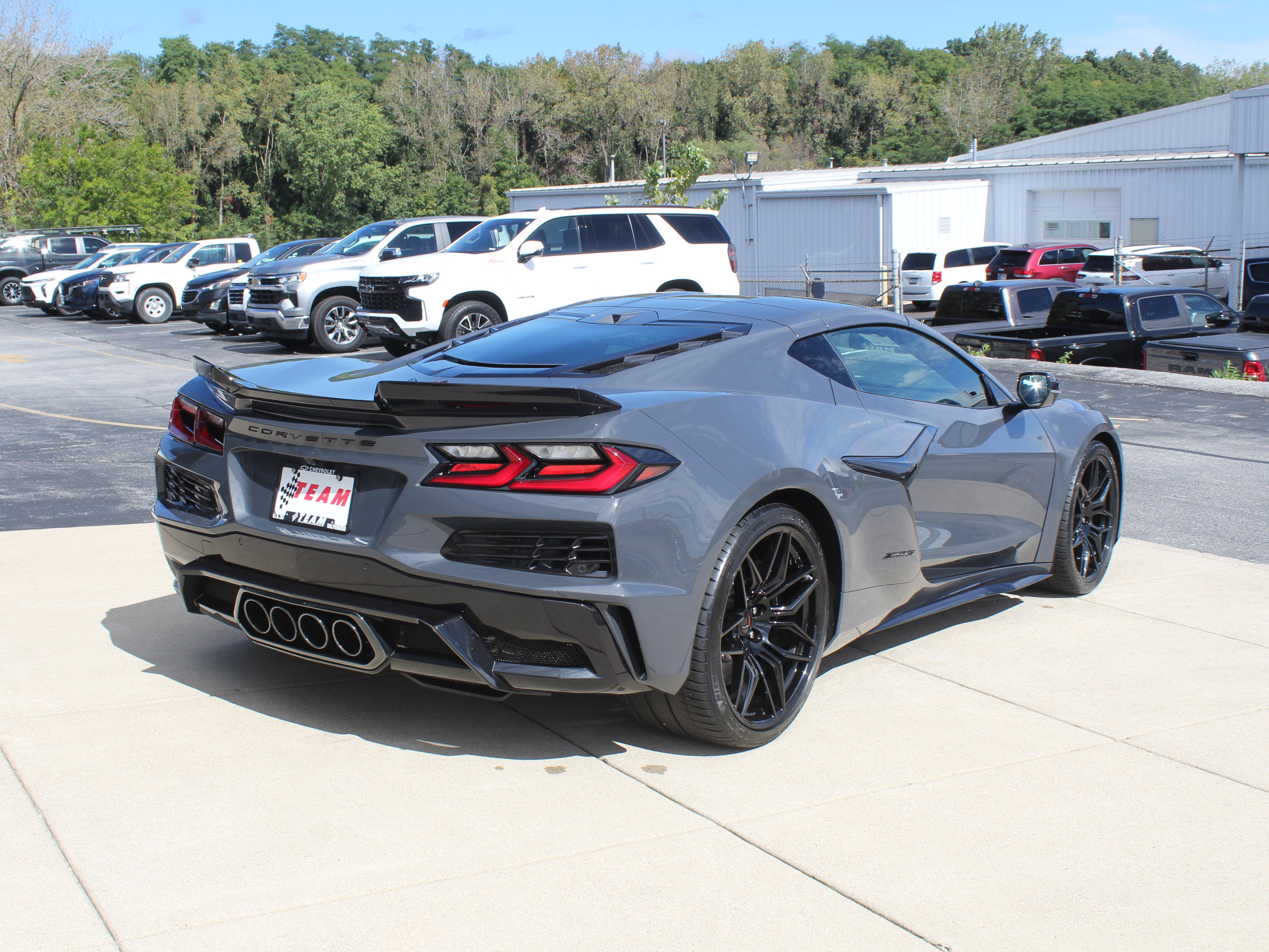 New 2027 Chevrolet Corvette Z06 w/ Stealth Interior Trim Package RWD image 6