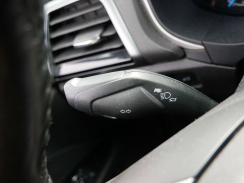 Used 2015 Ford Fusion SE w/ Equipment Group 201A FWD image 33