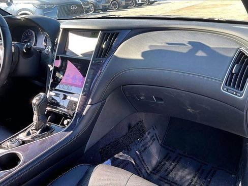 Used 2017 INFINITI Q60 3.0t Sport image 25