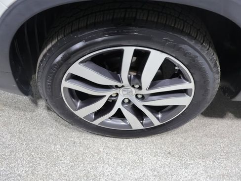 Used 2016 Honda Pilot Touring image 10