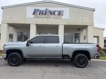 Used 2025 Chevrolet Silverado 2500 LTZ w/ LTZ Plus Package