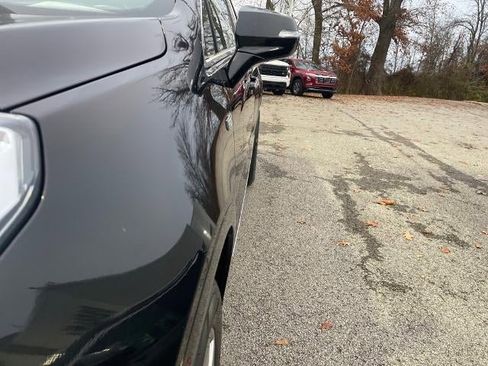 Used 2023 Cadillac XT5 Premium Luxury image 6