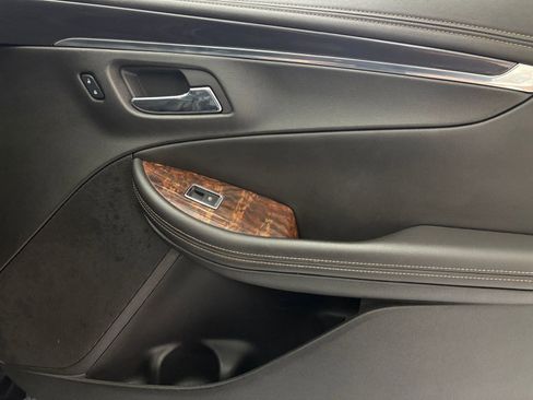 Used 2014 Chevrolet Impala LT w/ Convenience Package image 20