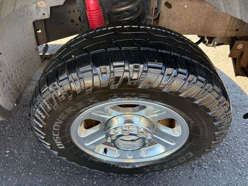 Used 2006 Ford F350 Lariat AWD/4WD image 10