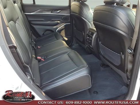 Used 2022 Jeep Grand Cherokee Limited 4xe image 30