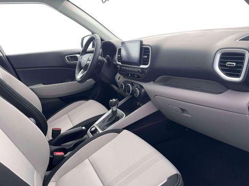 New 2026 Hyundai Venue SEL FWD image 34