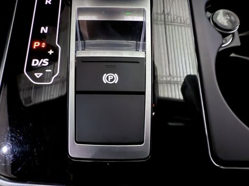 Used 2022 Audi Q7 3.0T Premium Plus w/ Premium Plus Package image 40