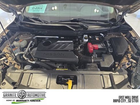 Used 2025 Nissan Rogue SV AWD/4WD image 22