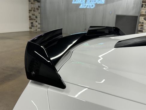 Used 2017 Chevrolet Corvette Grand Sport w/ Carbon Flash Badge Package RWD image 15