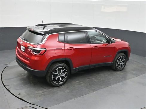 New 2026 Jeep Compass Limited image 30