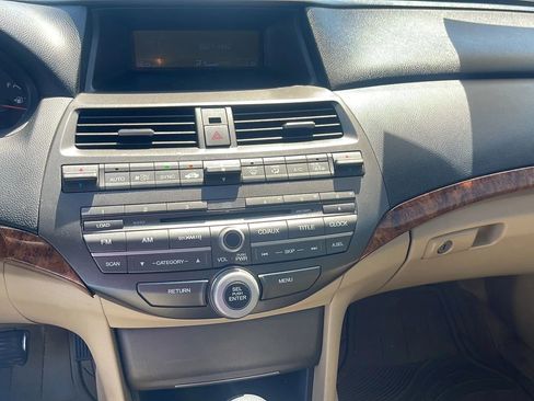 Used 2011 Honda Accord EX-L image 15