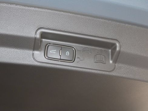 New 2026 Ford Explorer ST-Line w/ ST-Line Street Pack RWD image 17