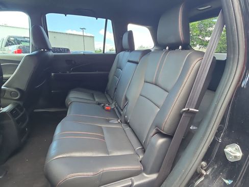 Used 2023 Honda Passport TrailSport image 15