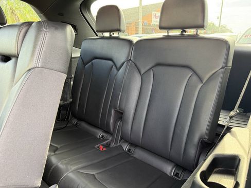 Used 2019 Audi Q7 2.0T Premium w/ Convenience Package AWD/4WD image 21