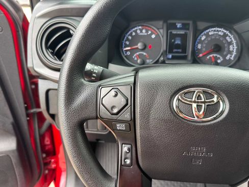 Used 2021 Toyota Tacoma SR w/ SR Convenience Package RWD image 17