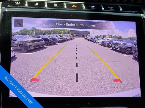 Used 2025 Jeep Grand Cherokee Limited RWD image 21