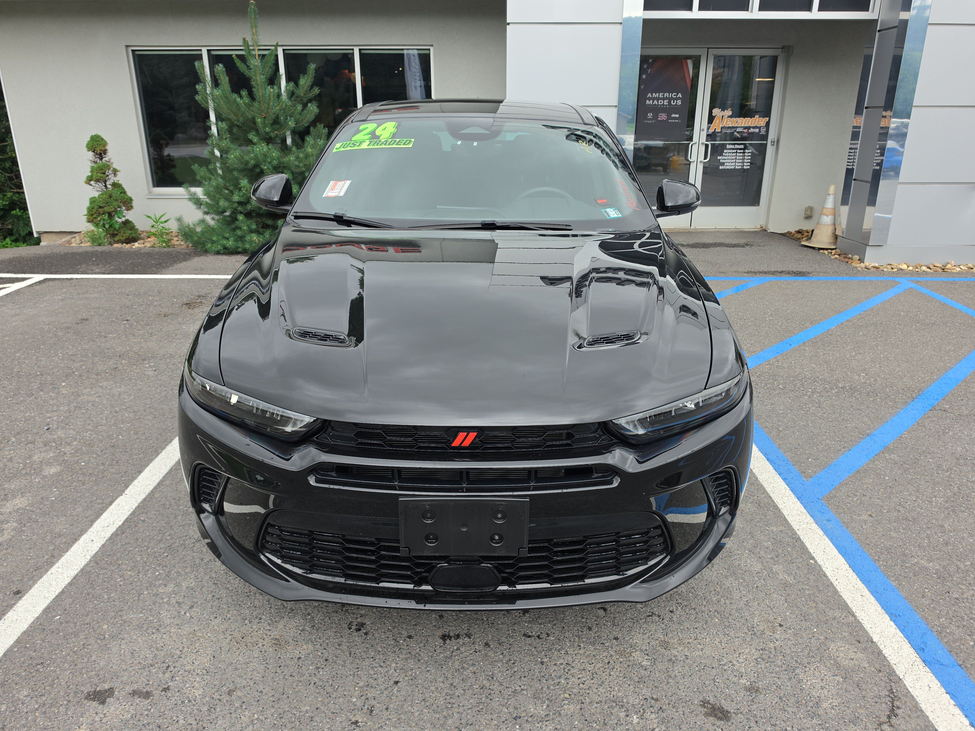 Used 2024 Dodge Hornet R/T Plus w/ R/T Blacktop Package AWD/4WD image 9