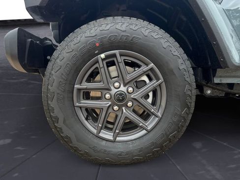 New 2026 Jeep Gladiator Sport w/ Dual Top Group image 9