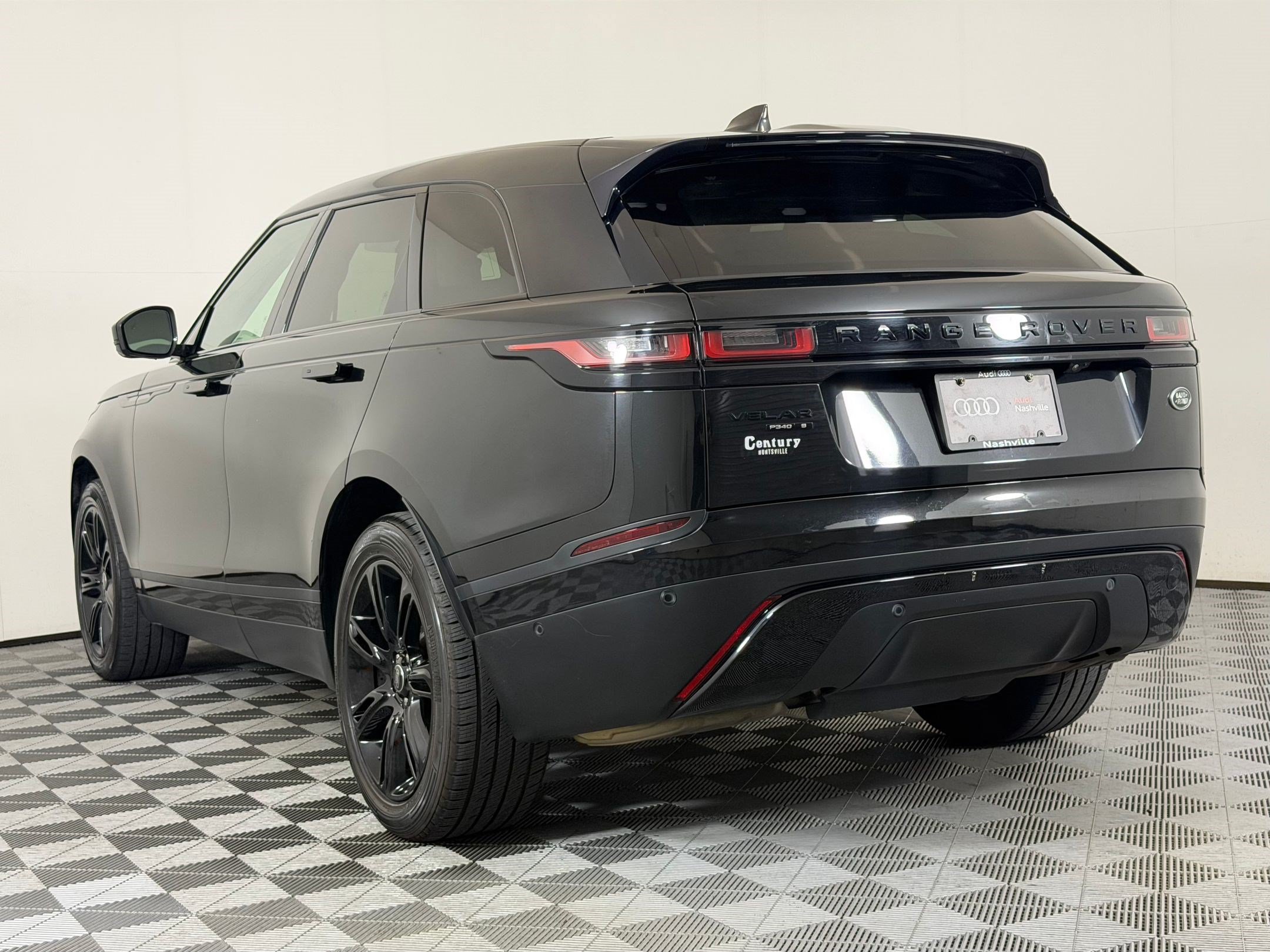 Used 2021 Land Rover Range Rover Velar S AWD/4WD image 3