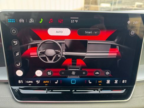 New 2026 Volkswagen Tiguan SE R-Line AWD/4WD image 18