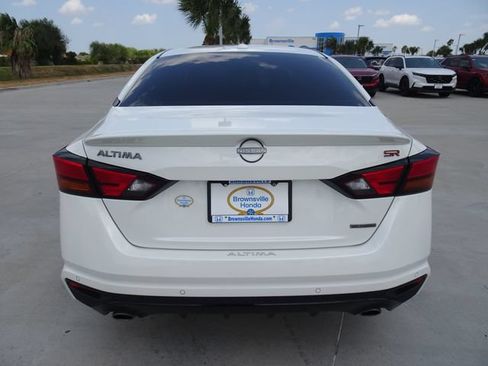 Used 2024 Nissan Altima 2.0 SR FWD image 5