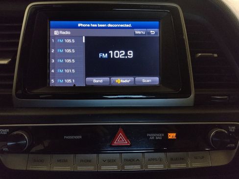 Used 2019 Hyundai Sonata SEL w/ Tech Package 02 FWD image 25