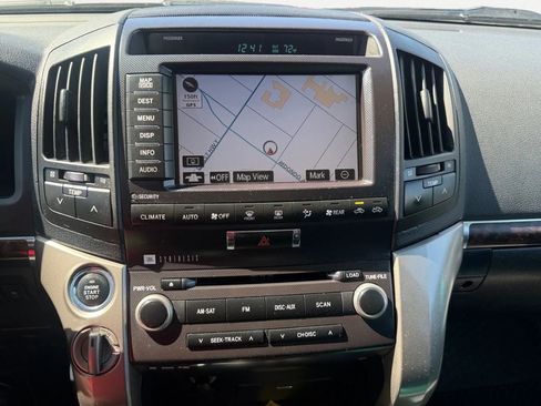 Used 2008 Toyota Land Cruiser image 19